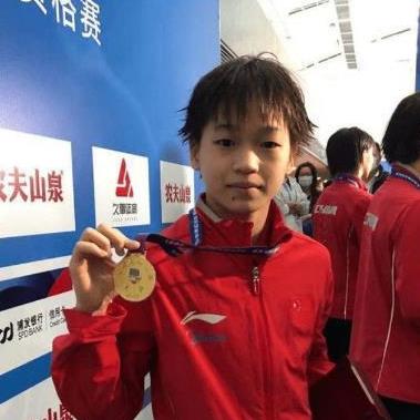 十四岁少女惊艳世界，全红婵奥运夺冠背后的水花消失术与中国跳水新传奇